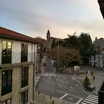 Luxury Apartment-free Parking *